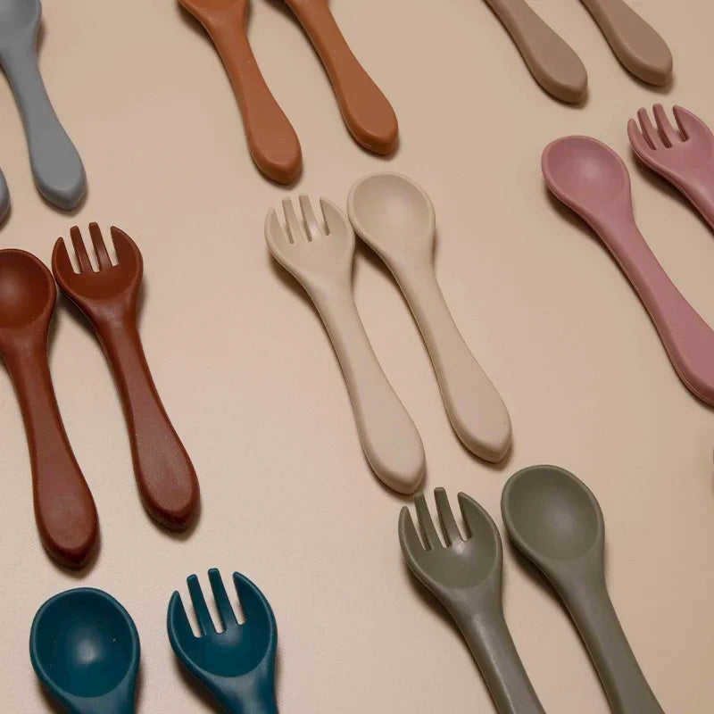 Set Cuillère & Fourchette Bébé en Silicone – Sans BPA & Antidérapant